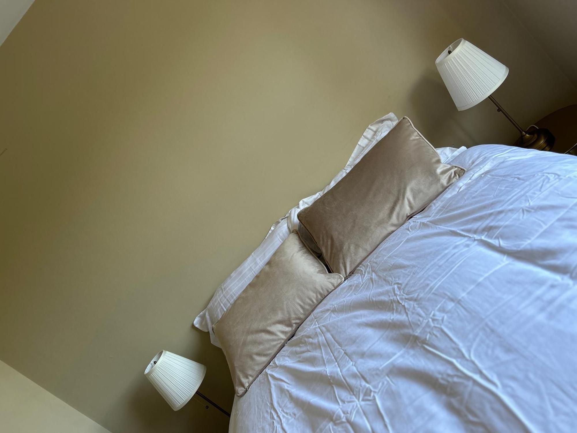 Belfast - Relax & Unwind In Our Skyline Retreat - 3 Bedroom Apartment With Parking Extérieur photo